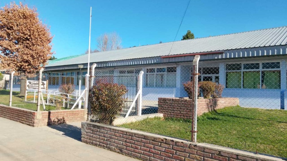 En la Escuela 200 de la ciudad de Esquel, padres de alumnos de 2do denuncian maltratos a sus hijos.