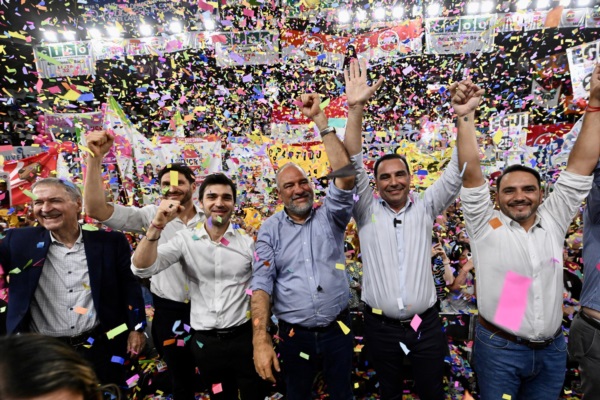 El gobernador Torres con sus pares de Grito Federal en Corrientes.