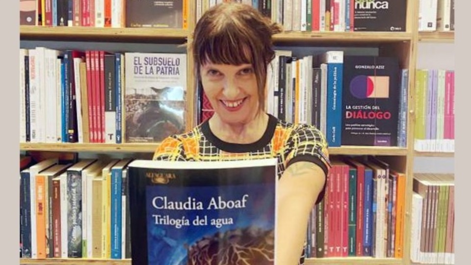 En la primera jornada, la escritora Claudia Aboaf presentará “Trilogía del Agua” a las 19:30 horas.
