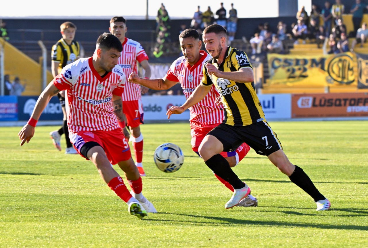 Diego Crego llegará a su partido nro 100 con la camiseta de Madryn. Foto: Daniel Feldman/Jornada Medios.