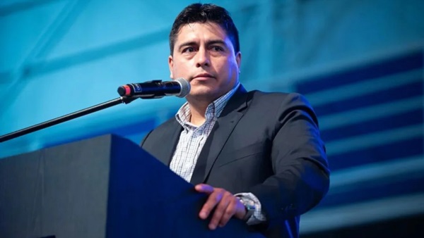 Claudio Vidal, gobernador de Santa Cruz.