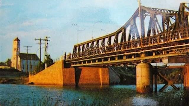 El icónico Puente del Poeta.