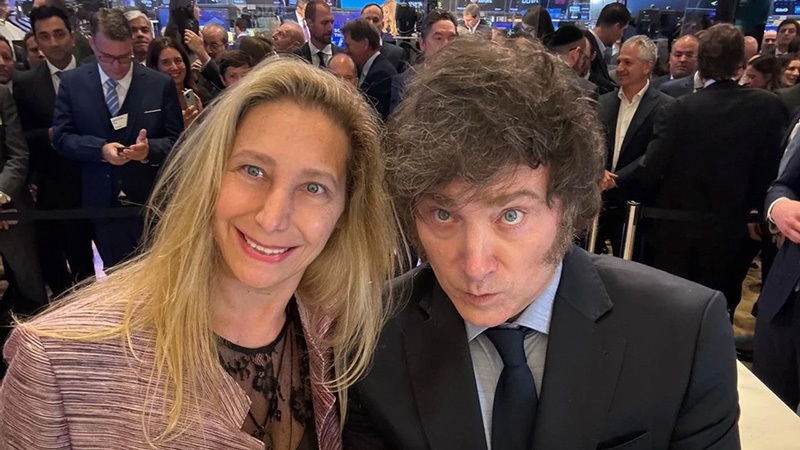 Karina y Javier Milei. La primera, criticada en el exterior.