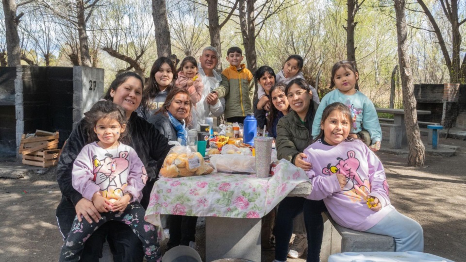 Familias completas se hicieron presentes este domingo.