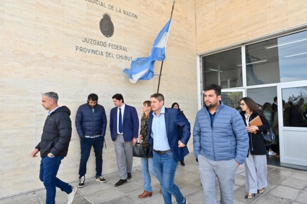 Biss y los concejales pasaron por el Juzgado Federal.