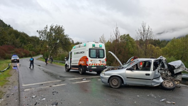 El vehículo Chevrolet Corsa con daños materiales visibles.