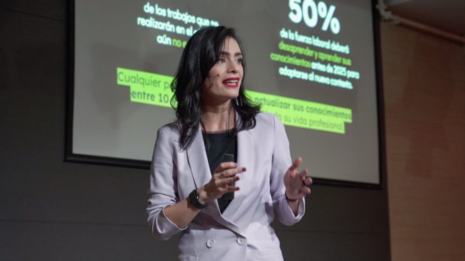 Melina Masnatta brindará la conferencia “Educar en tiempos sintéticos”.