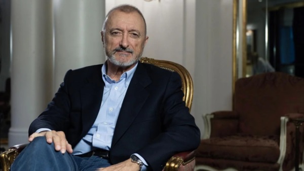 Arturo Pérez-Reverte, escritor y académico.