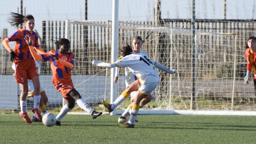 Cruz del Sur de Bariloche y J.J. Moreno en el último Regional de Clubes.