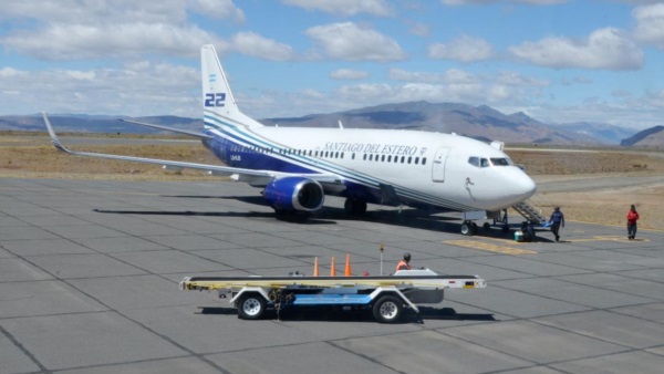 El avión partió el mediodía de este jueves de Esquel.