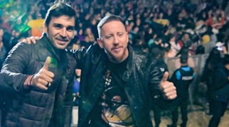 Bowen con Torres. Buena relación a pesar de las críticas de ahora.