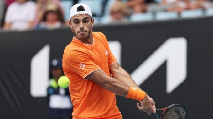 Francisco Cerúndolo fue contundente ante Džumhur y avanzó a la tercera ronda del Australian Open.