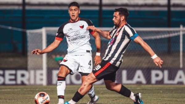 Mauro Peinipil fue titular en Colón en el amistoso ante Miramar Misiones.