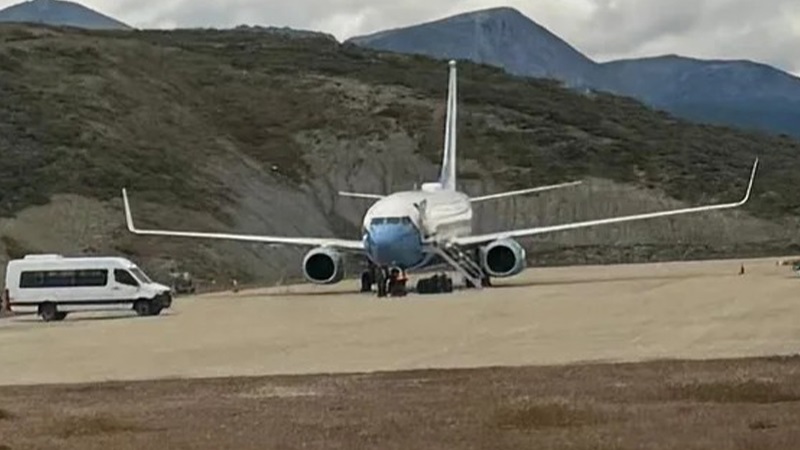 El gobierno fueguino no estaba enterado del arribo del avión.