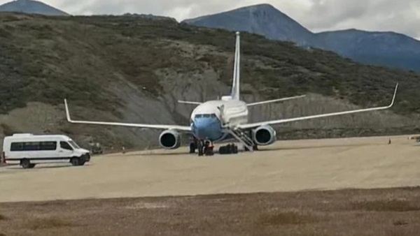 El gobierno fueguino no estaba enterado del arribo del avión.