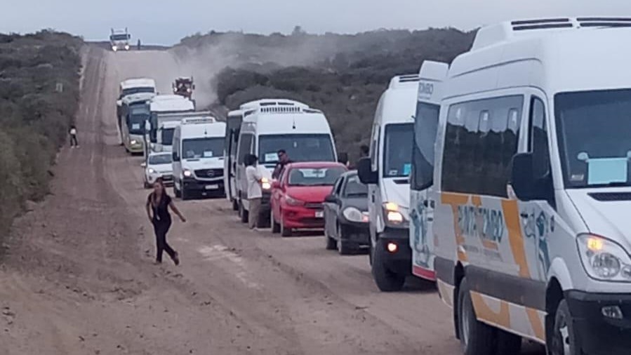 Una máquina vial tuvo que llegar al lugar para solucionar el inconveniente.