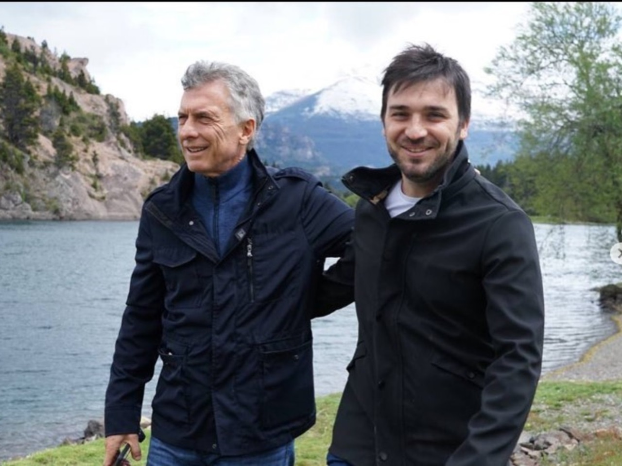Macri con Torres. Apoyo por la emergencia ígnea.
