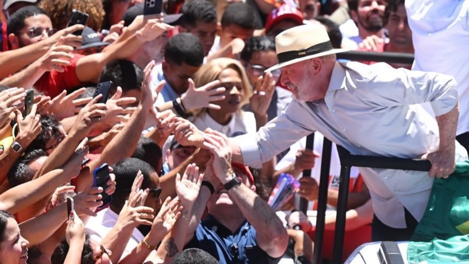 Luiz Inácio Lula da Silva durante un acto de campaña para la segunda vuelta de las elecciones presidenciales.