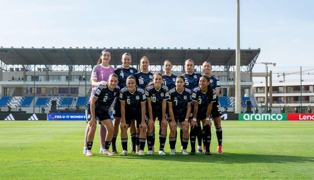 Argentina perdió en su histórico debut ante Alemania