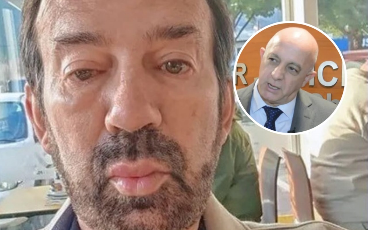 Primer plano del camarista enjuiciado, con su defensor.