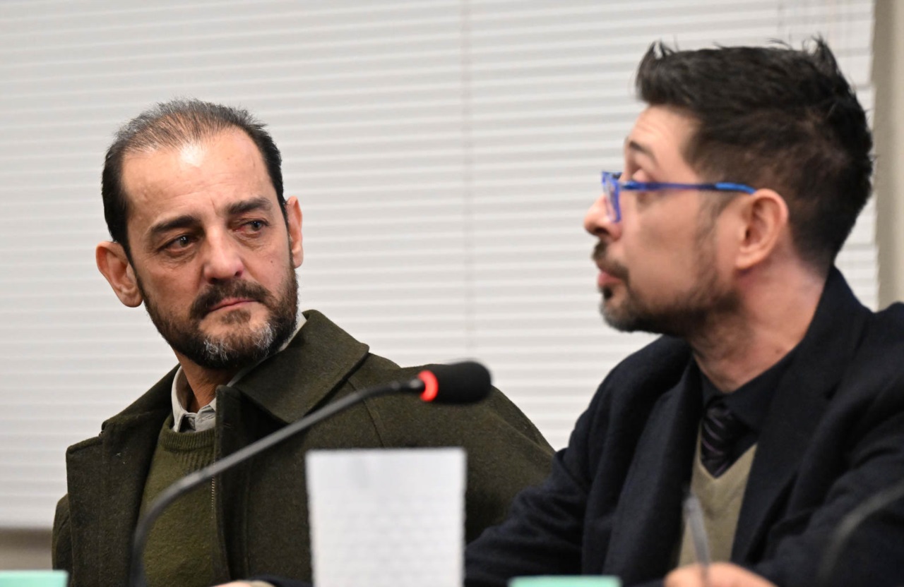 El guardafaunas junto con Espínola, su defensor (Daniel Feldman).