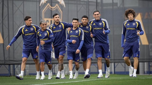 Tres jugadores para dos puestos: la duda de Arruabarrena en el ataque de Boca de cara al Superclásico.
