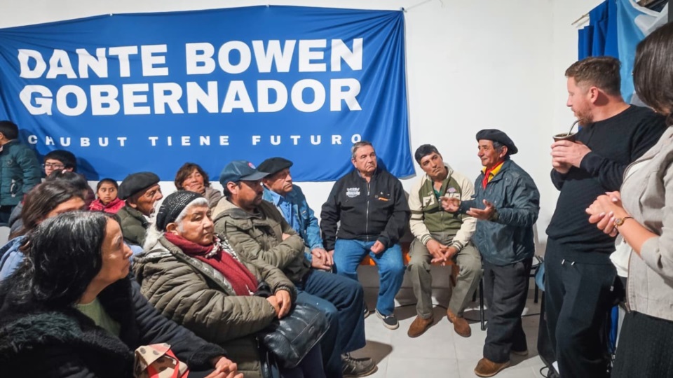 Dante Bowen en Gualjaina.
