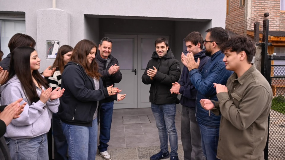 Estudiantes, Molina, Torres y Taccetta.