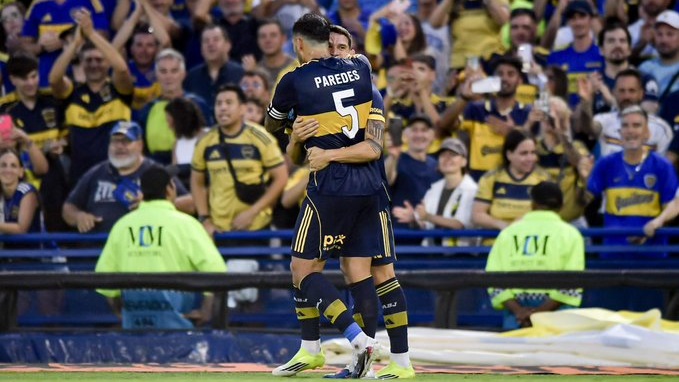 Leandro Paredes festeja el segundo gol de Boca.