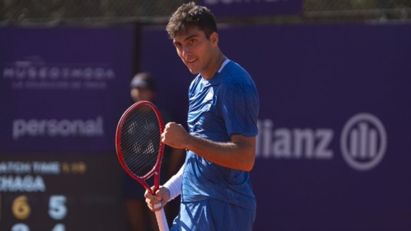 Román Burruchaga ganó y avanza. Había sido amenazado en el Challenger de Rosario.