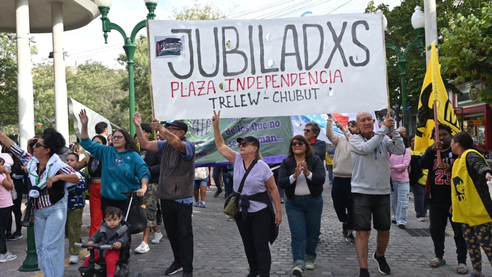 Los jubilados también se hicieron presentes.