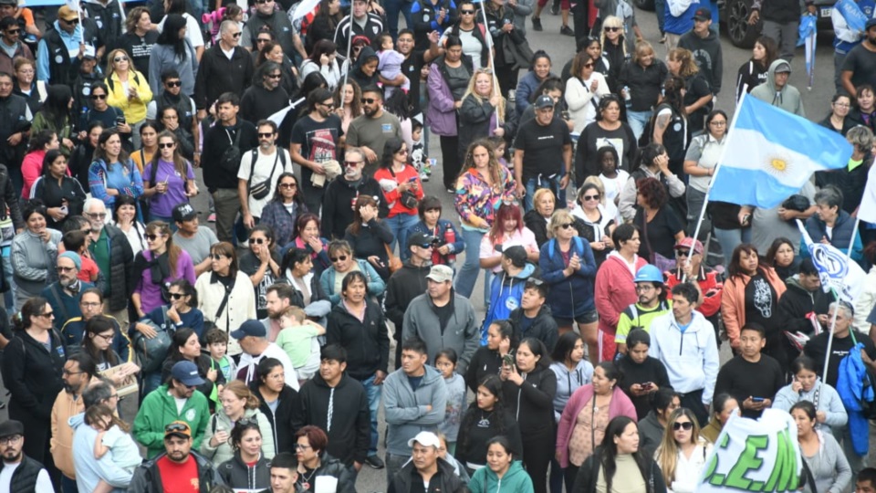 Diferentes sectores de la comunidad marcharon.