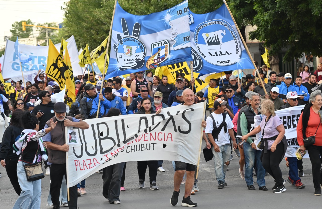 Los Petroleros se sumaron a las protestas contra la Reforma Laboral en Chubut y en la CGT ya cuentan con el voto de "Loma" Ávila en Diputados
