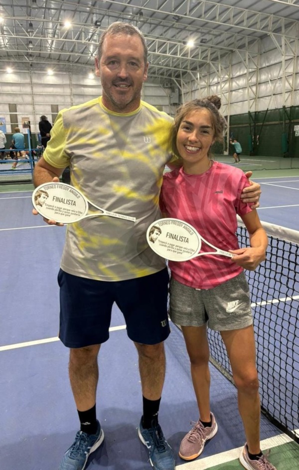 Marcelo "Keko" Behr y Paola Martínez, subcampeones en Smash.