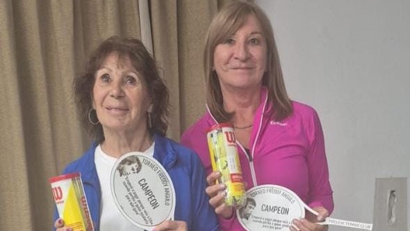 Lola Leiss y Marcela Sánchez, ganadoras en Smash Vets.