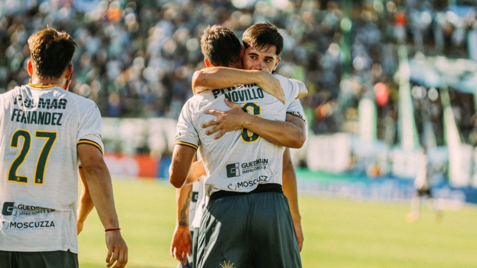 Aldosivi 3-0 San Miguel y logró su 1º triunfo oficial del año.