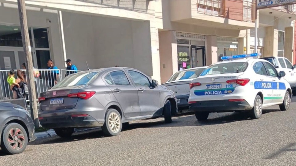 Momento en que la Policía interviene.