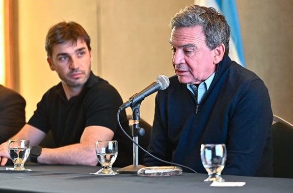 Torres y Madanes Quintanilla, de Aluar. El gobernador promete gestionar ante Nación.