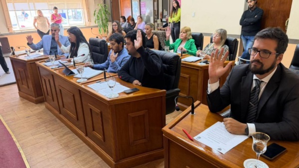 En la sesión se aprobó un préstamo de $800 millones.