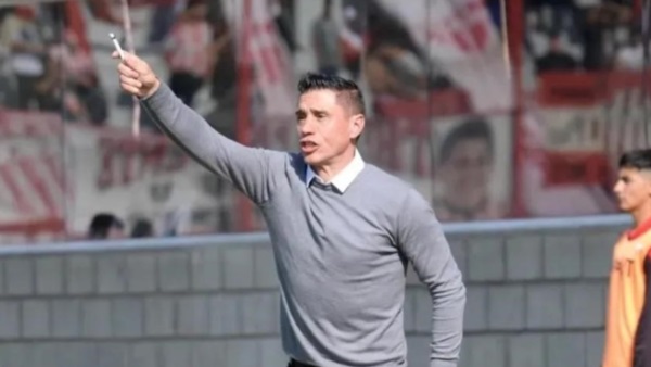 Argentino de Merlo, dirigido por el rawsense Tula, estuvo cerca de llegar a los penales.