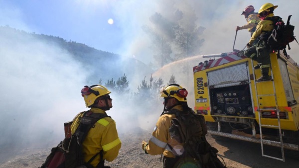 Brigadistas de Chubut y de otras parte del país trabajando.