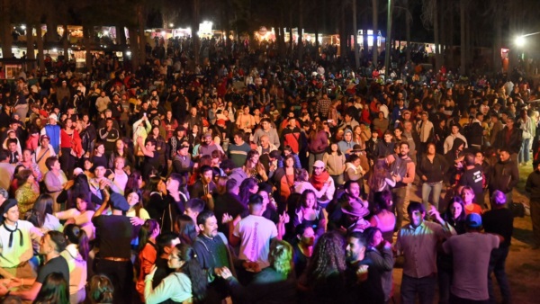 Telsen, Sierra Colorada, Tecka, El Maitén y Dolavon de festejo. 