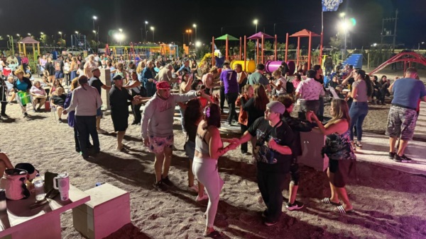 Una multitud convocó el SEC en su centro de recreación.