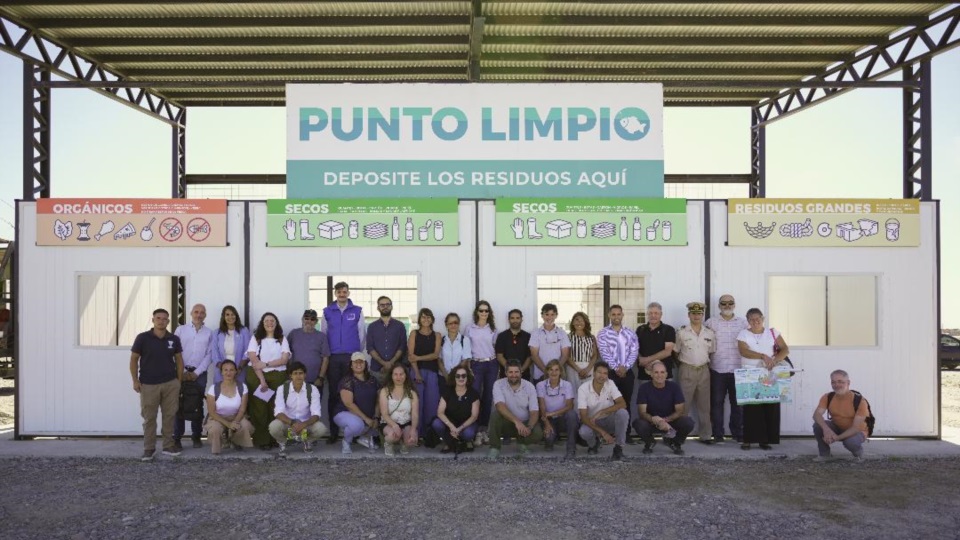 Un punto limpio en Puerto Rawson.