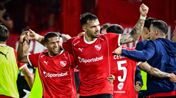 En uno de los partidos del año, Independiente rescató un agónico empate ante Unión por el Torneo Apertura.