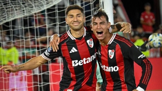 "Cachete" Montiel no falló para que River le gane a Huracán.