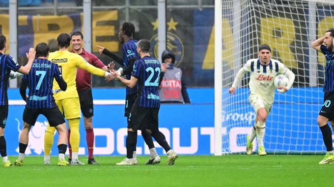 Inter venía de perder el clásico con Milan y ahora empató con Atalanta.