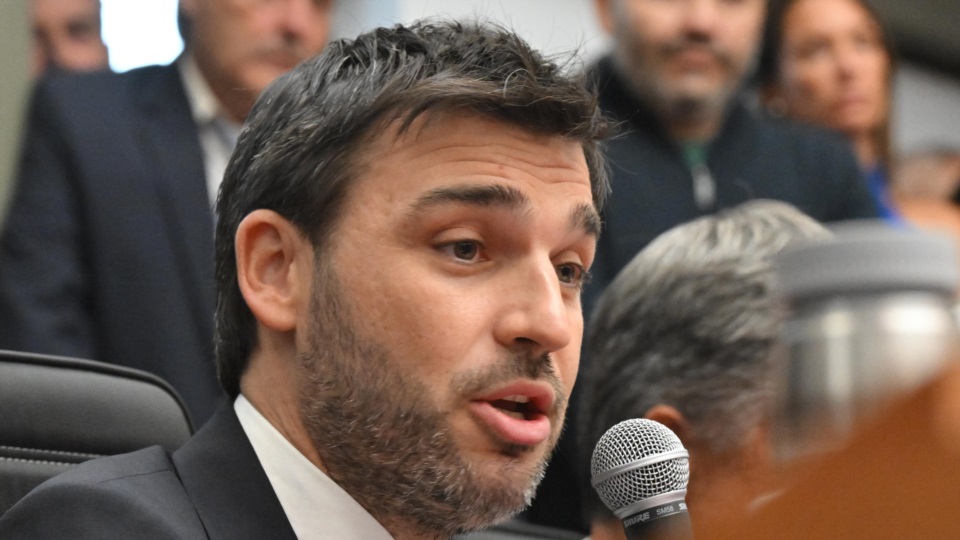 Gobernador Ignacio "Nacho" Torres.