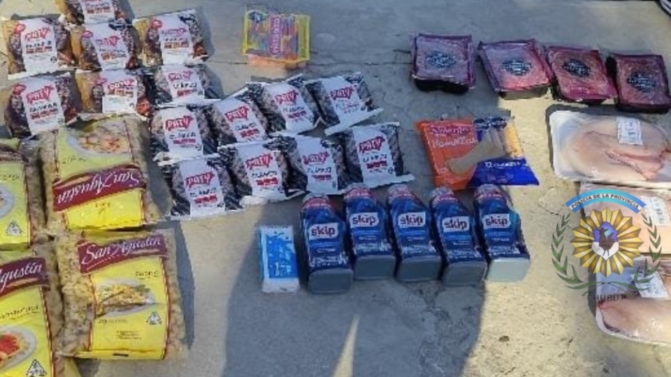 Los productos hurtados recuperados.