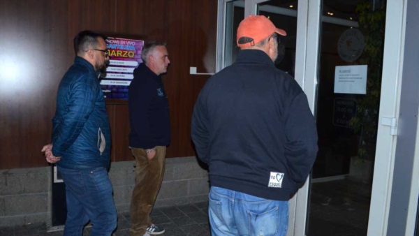 El intendente Matías Taccetta y el delegado regional de la Secretaría de Trabajo, Martin Piva, conversaron con el personal.